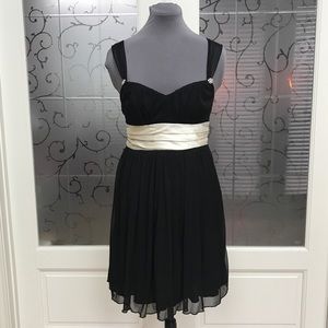 Trixxi- SMALL cute black dress NWT